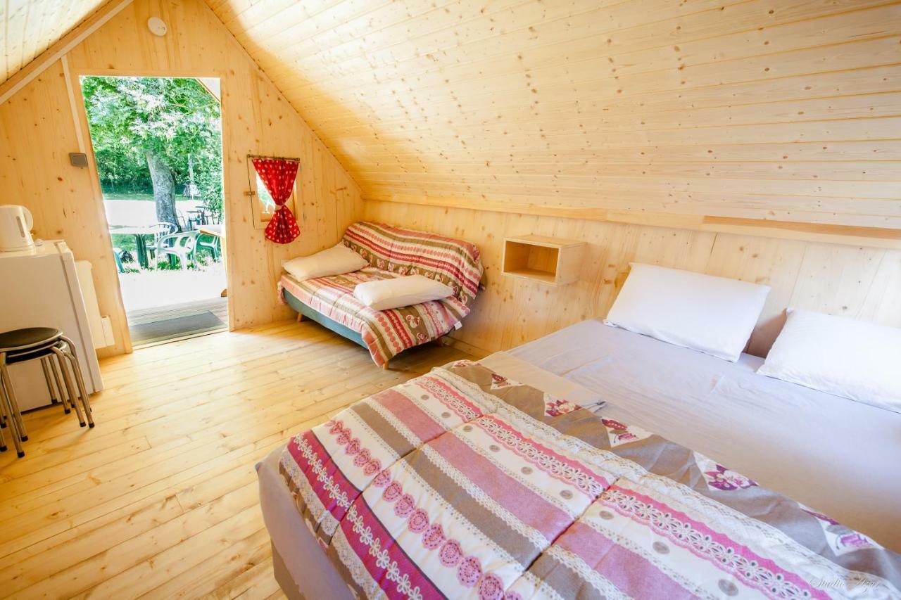 Camping De Tournus - Drole De Cabane Экстерьер фото