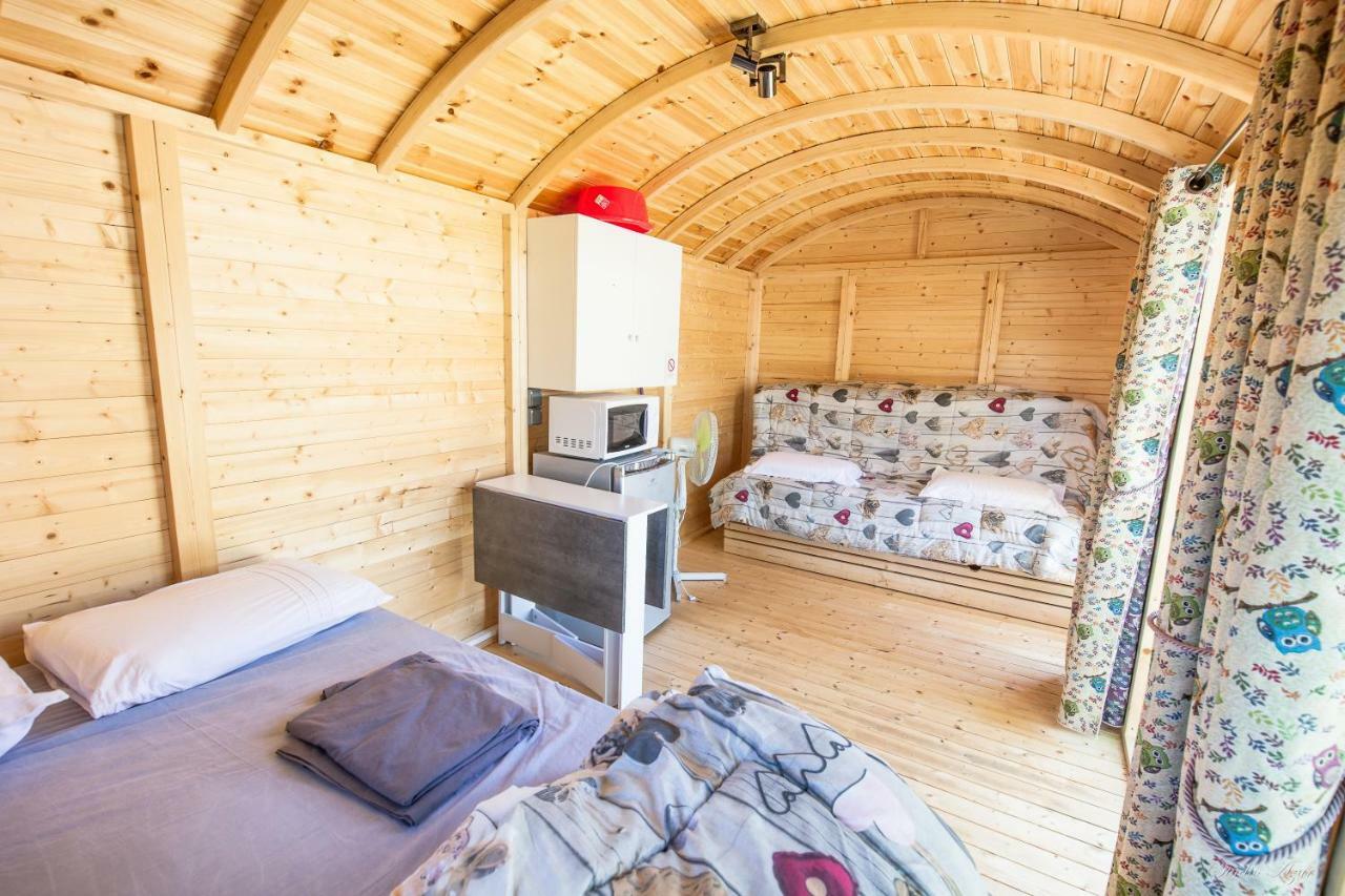 Camping De Tournus - Drole De Cabane Экстерьер фото