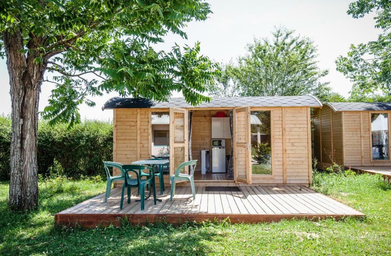 Camping De Tournus - Drole De Cabane Экстерьер фото