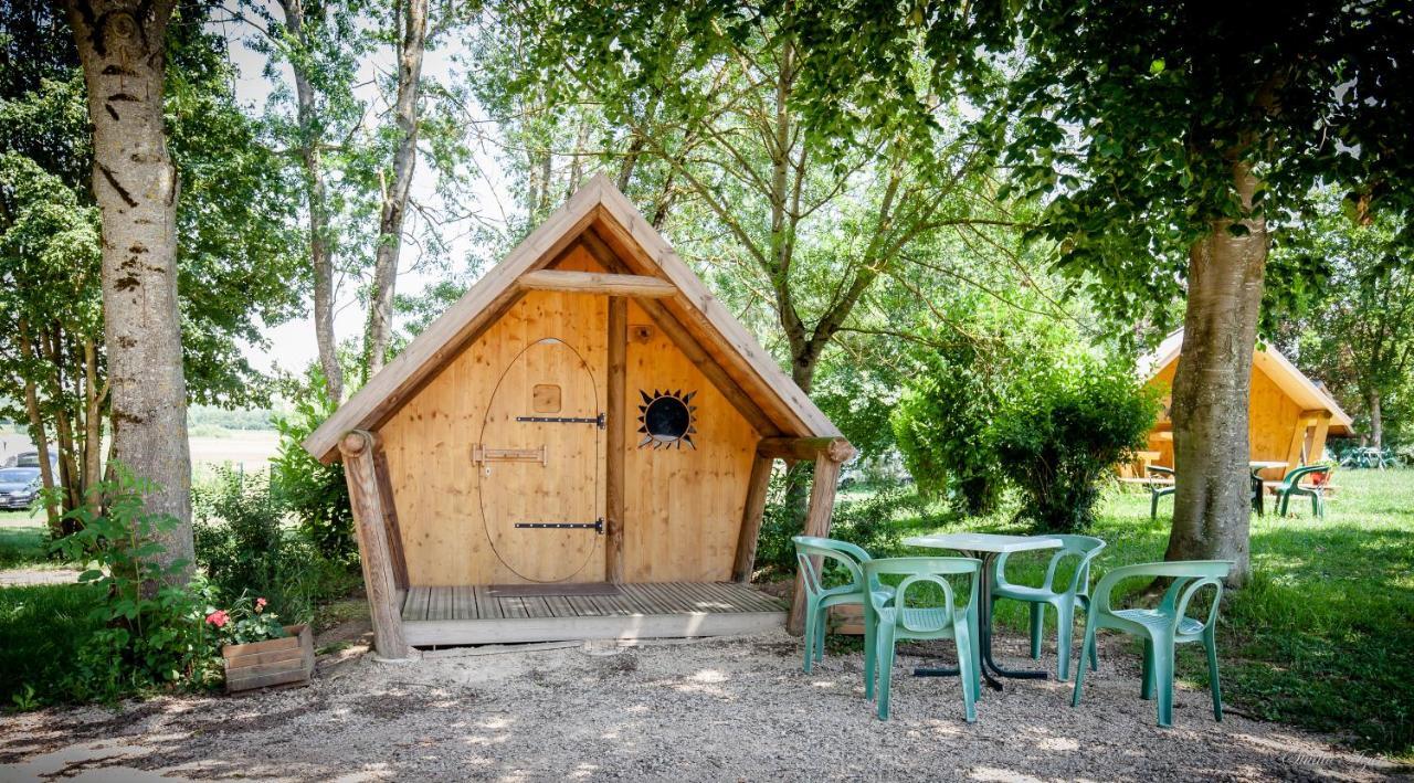 Camping De Tournus - Drole De Cabane Экстерьер фото